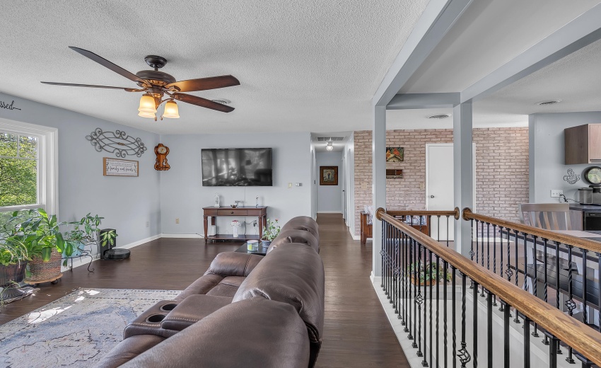 GTS09738