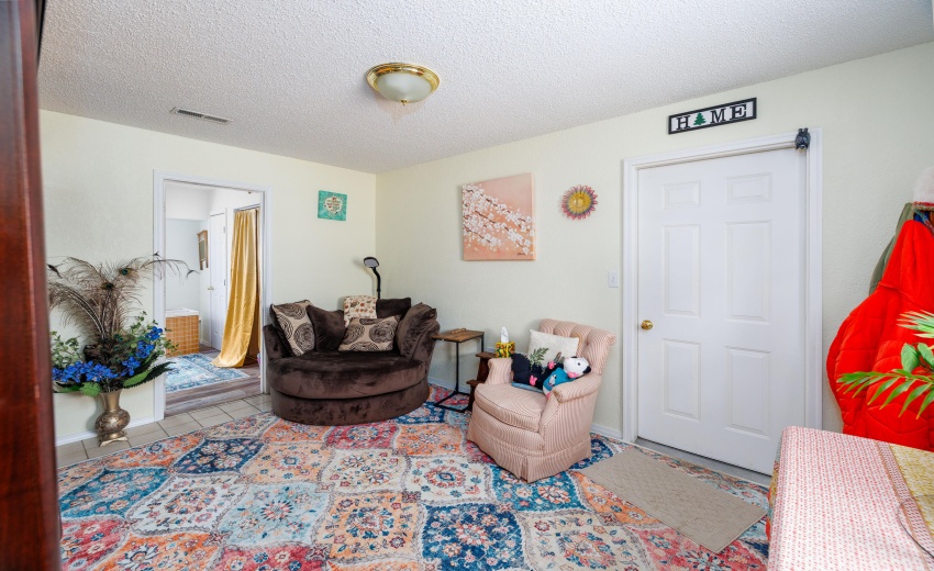 211 W Railroad Kentland-1