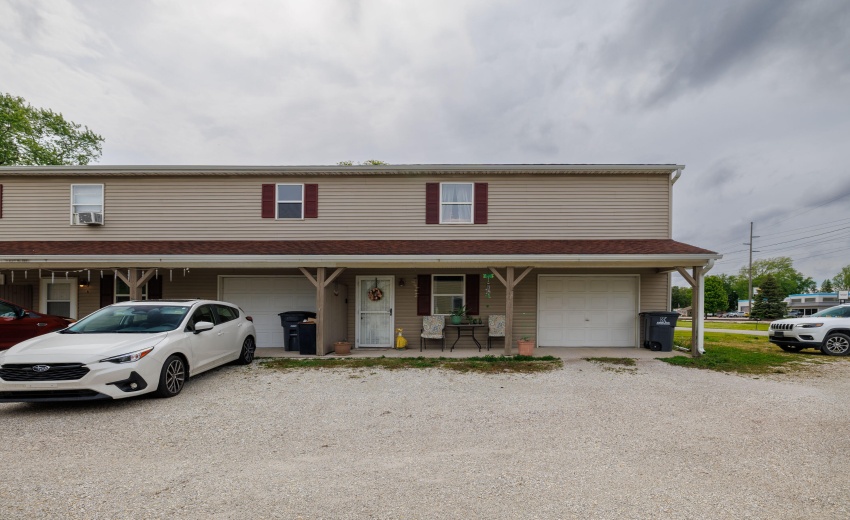 211 W Railroad Kentland-14