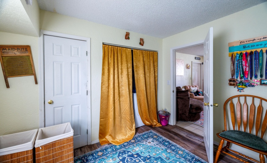 211 W Railroad Kentland-4