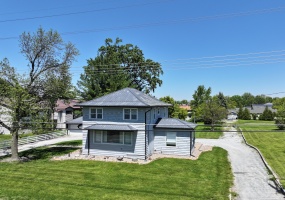 321 13th Street, Winamac, Indiana, 3 Bedrooms Bedrooms, 8 Rooms Rooms,2 BathroomsBathrooms,Residential,For Sale,13th,NRA838667