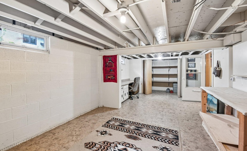 55-web-or-mls-9618 Walnut Dr-S0505-055