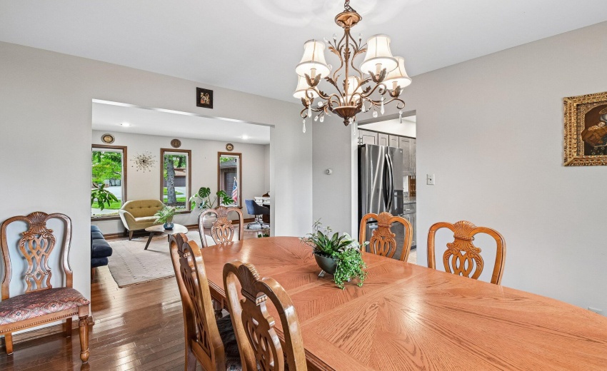 17-web-or-mls-9618 Walnut Dr-S0505-017