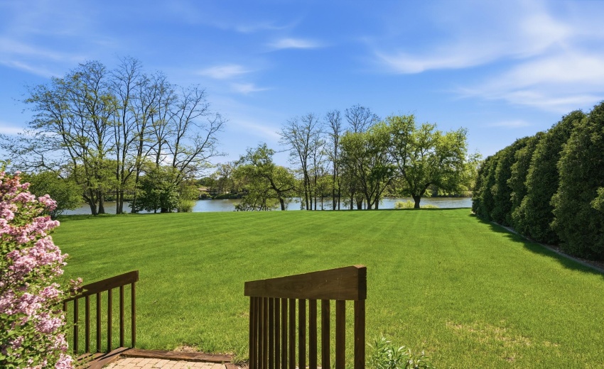 2385 Samuelson Road