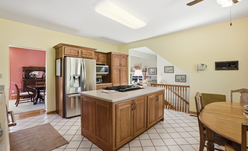 2385 Samuelson Road