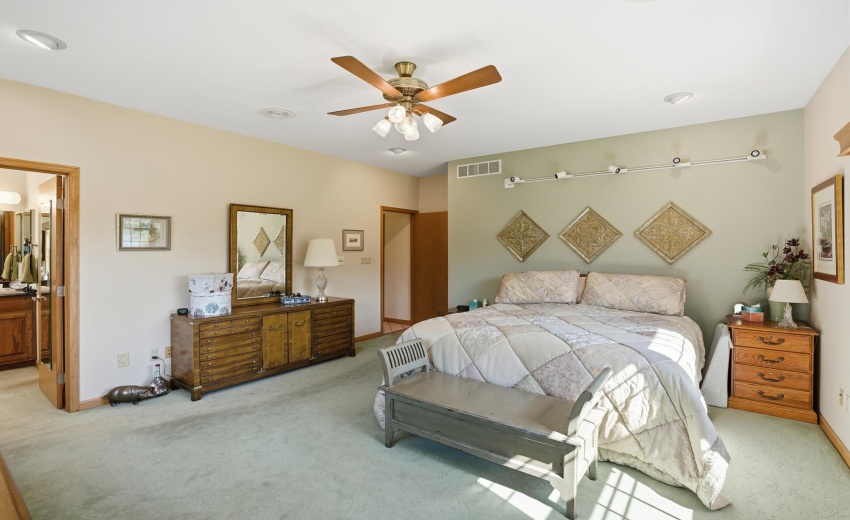2385 Samuelson Road