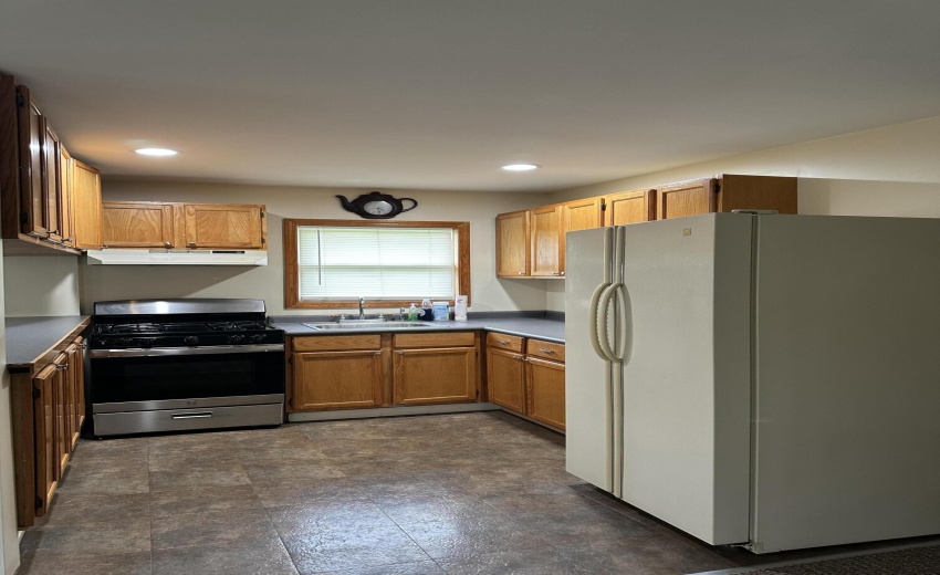 Lake Shore Kitchen