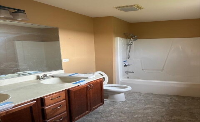 PRIMARY BED BATH