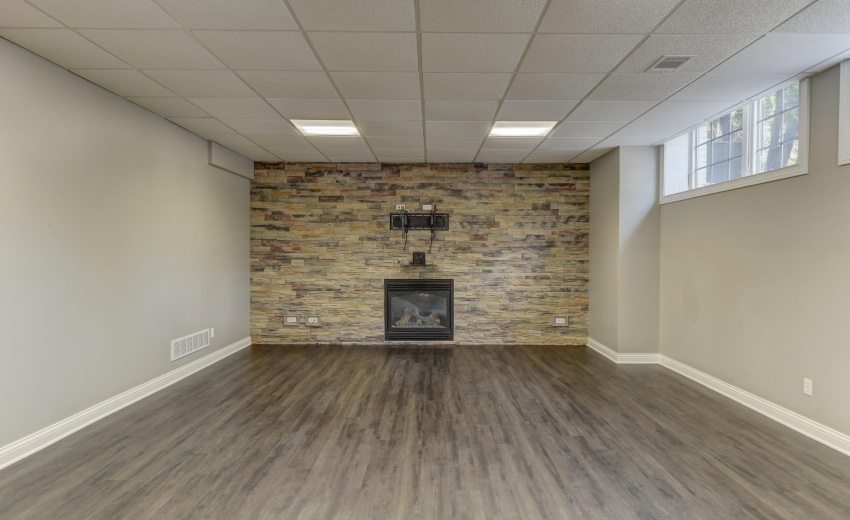 10135 Cherrywood-71