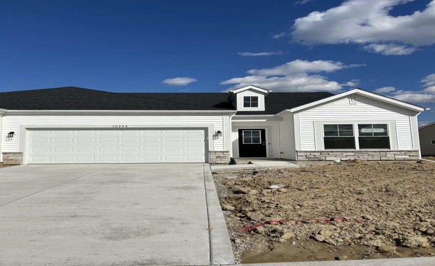 10343 Iowa Street - exterior pic