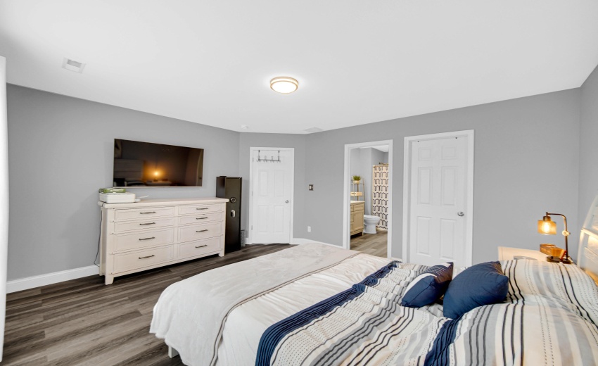 Main Bed