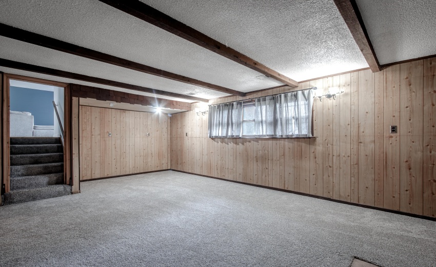5768_Evergreen_Ave-027