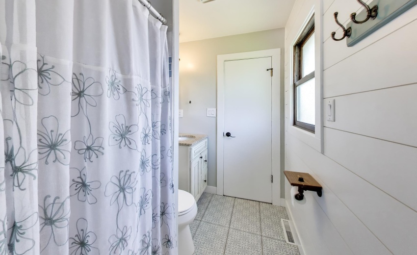 3/4 Bathroom