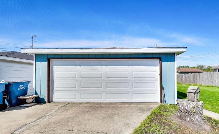 2- Car Garage