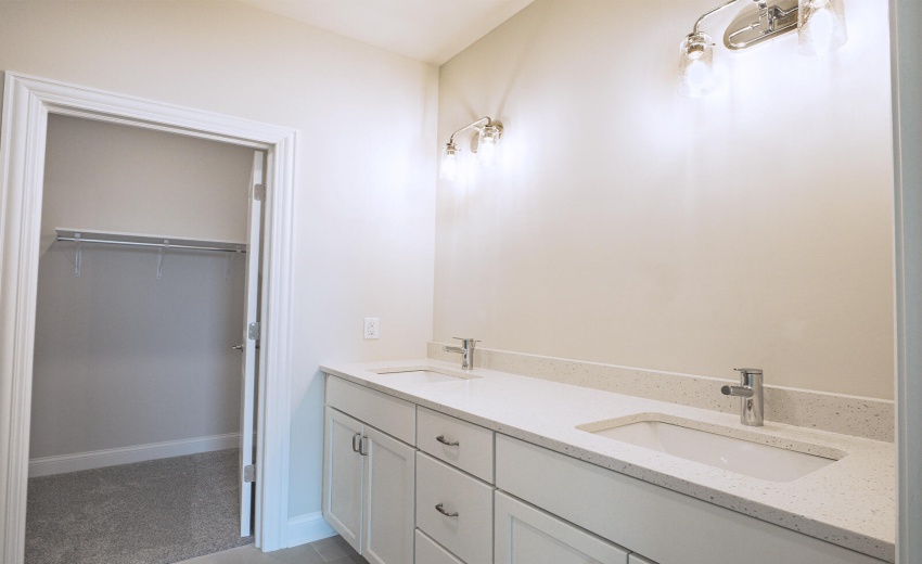 Main Bath 1