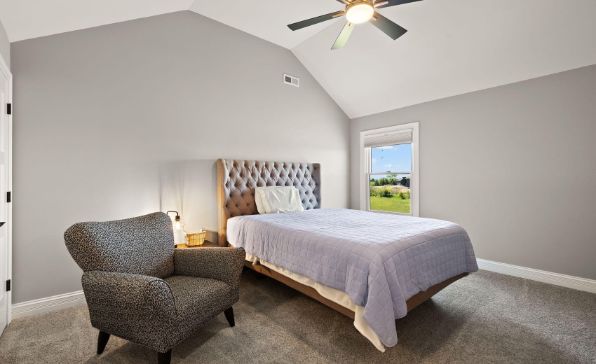 13431 Redbud Dr.