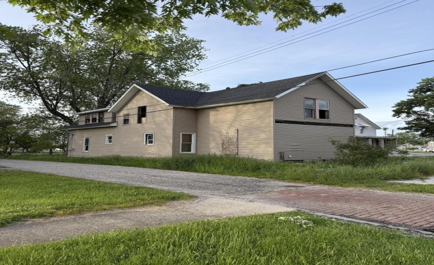 Exterior Pic 1