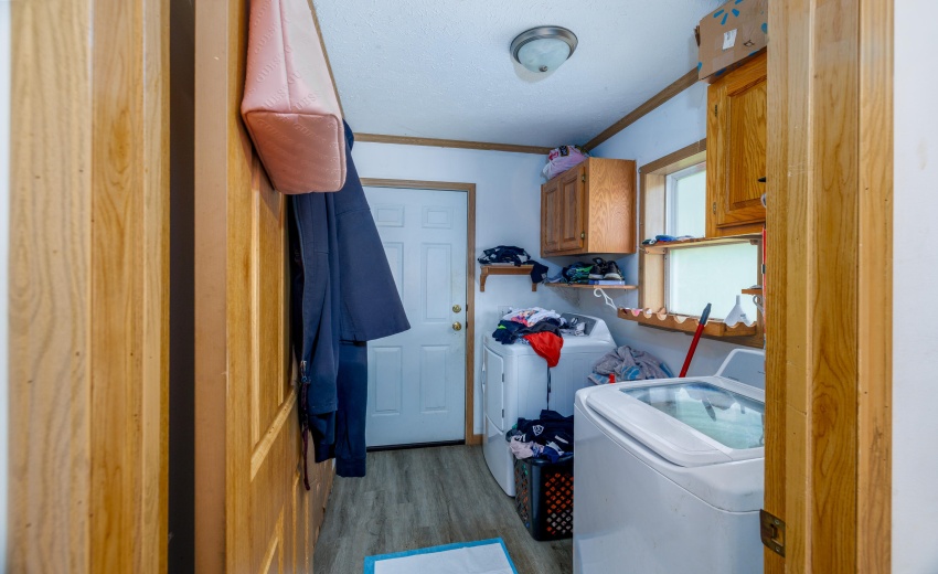 106 W Allen St Kentland-14