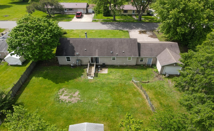 106 W Allen St Kentland-29