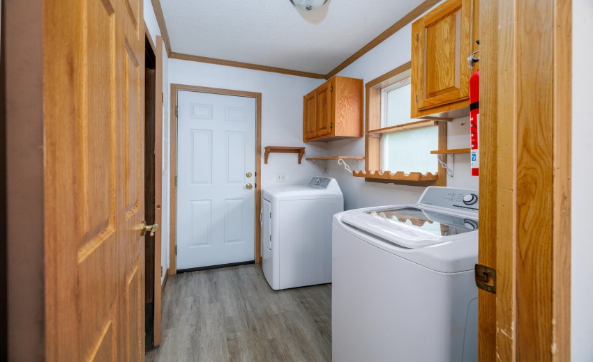 106 W Allen St Kentland-11