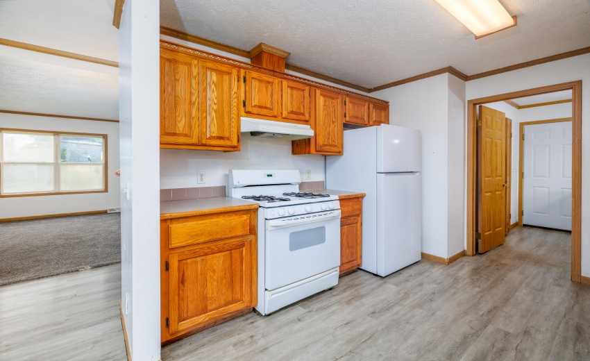 106 W Allen St Kentland-9