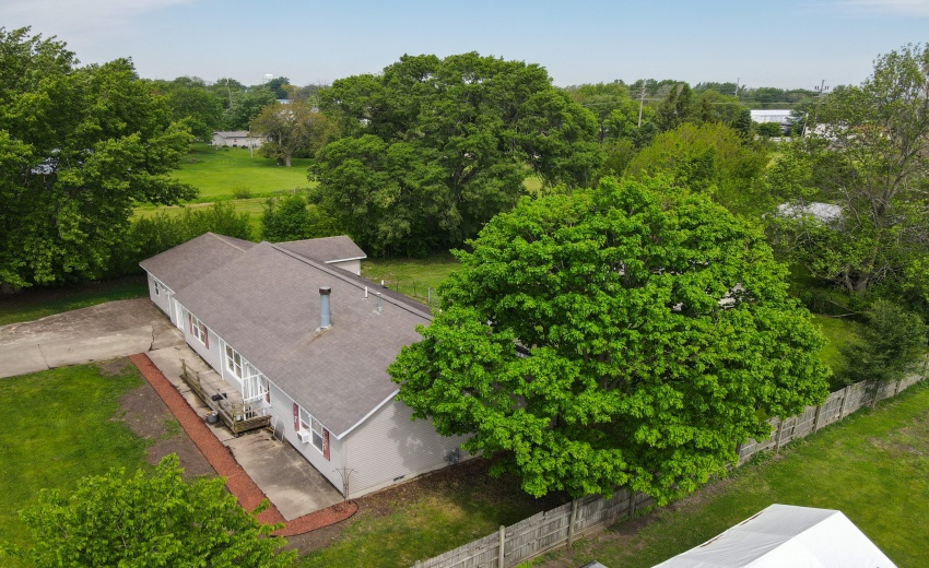 106 W Allen St Kentland-27