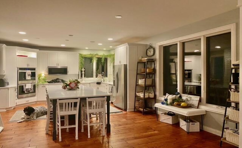 93 Kitchen
