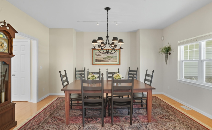 9 formal dining
