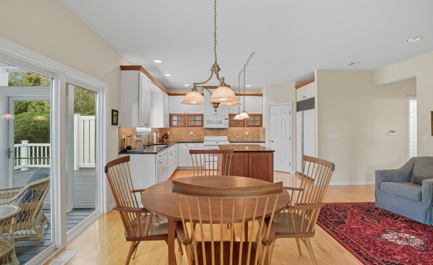 19 eating area