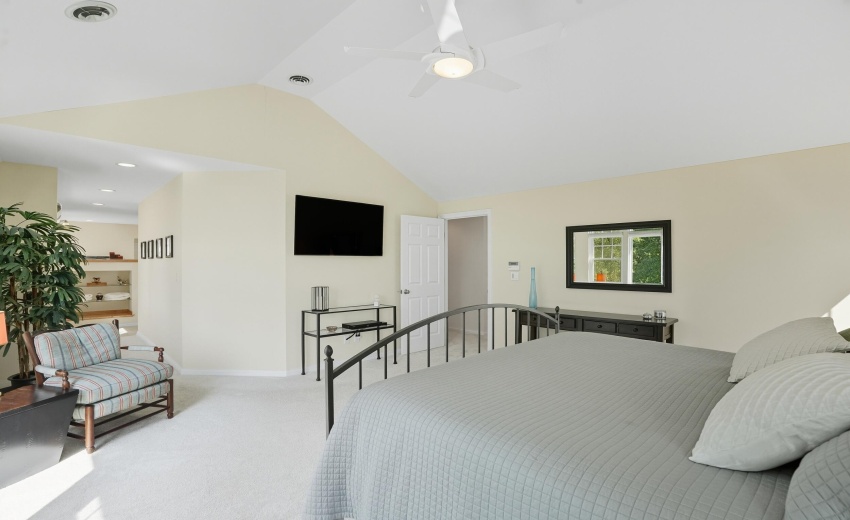 27 primary bedroom