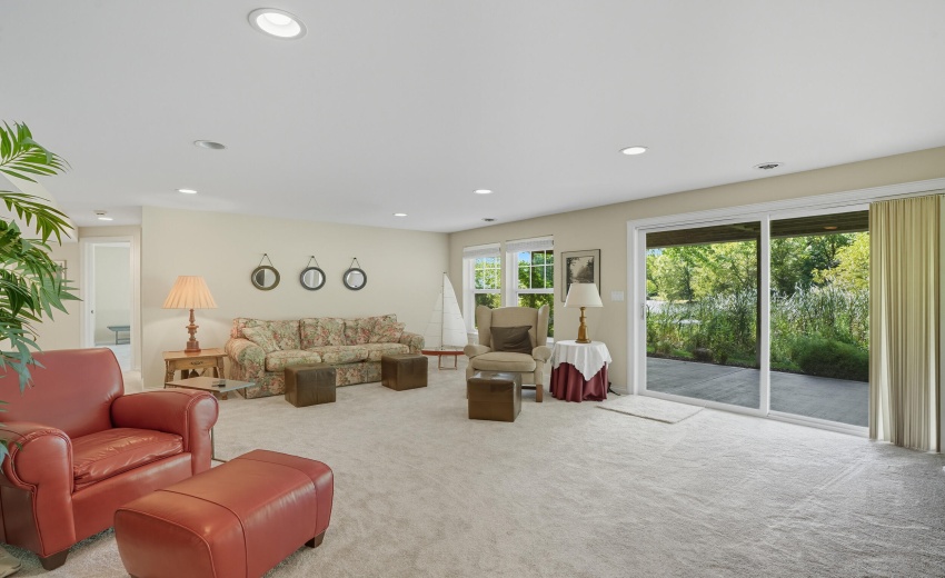 38 finished walk out basement