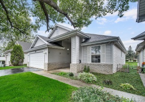 11130 Allendale Court, Crown Point, Indiana, 2 Bedrooms Bedrooms, 6 Rooms Rooms,2 BathroomsBathrooms,Residential,For Sale,Allendale,NRA839145