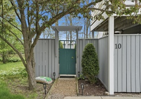 10 Tryon Farm Lane, Michigan City, Indiana, 1 Bedroom Bedrooms, 4 Rooms Rooms,2 BathroomsBathrooms,Residential,For Sale,Tryon Farm,NRA839155