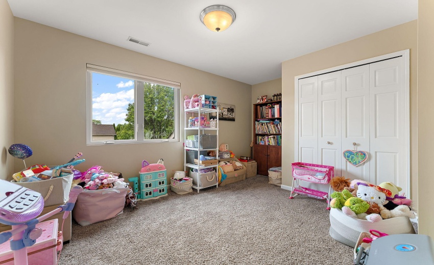 301 E 125th Ave