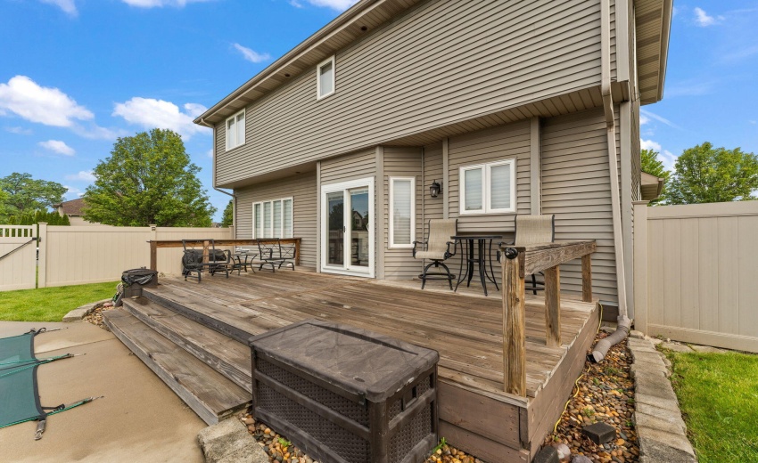 301 E 125th Ave