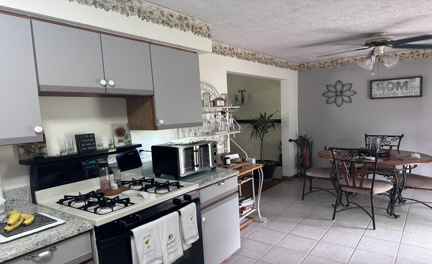 Kitchen Left