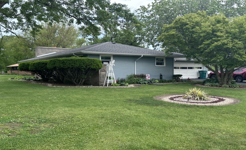 Garage left