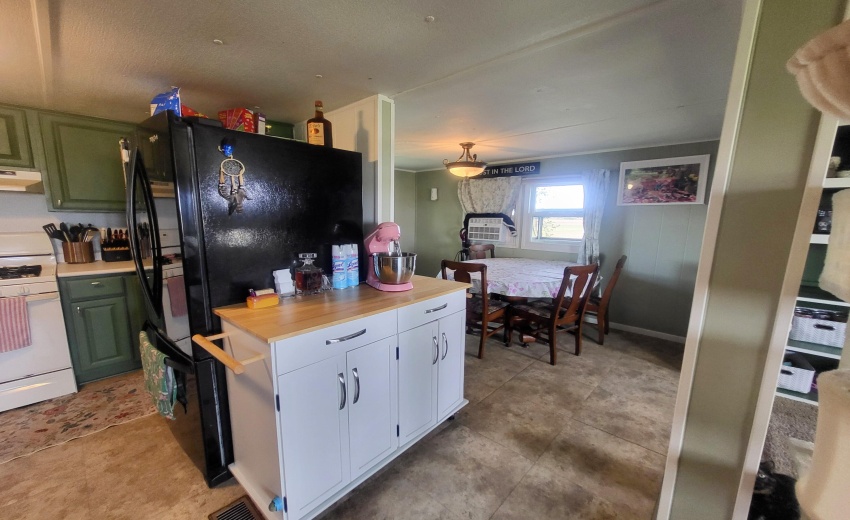 kitchen/dining