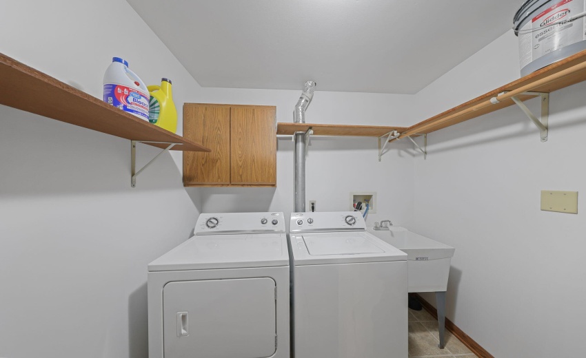 6-web-or-mls-2027-ashbury-ln