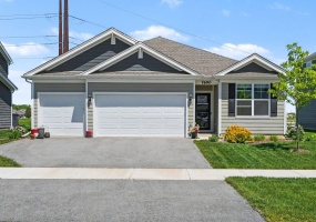 7690 103rd Street, Crown Point, Indiana, 3 Bedrooms Bedrooms, 6 Rooms Rooms,2 BathroomsBathrooms,Residential,For Sale,103rd,NRA839262 7690 103rd Street, Crown Point, Indiana, 3 Bedrooms Bedrooms, 6 Rooms Rooms,2 BathroomsBathrooms,Residential,For Sale,103rd,NRA839262