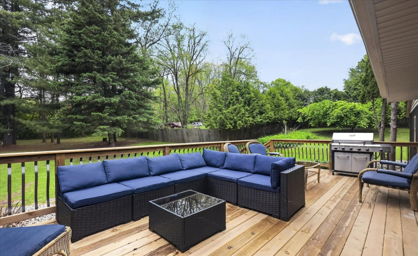 41-54851-Pine-Rd-South-Bend-Windowstill