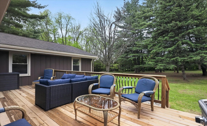 42-54851-Pine-Rd-South-Bend-Windowstill