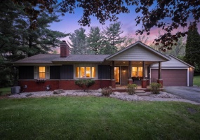 54851 Pine Road, South Bend, Indiana, 5 Bedrooms Bedrooms, 15 Rooms Rooms,4 BathroomsBathrooms,Residential,For Sale,Pine,NRA839322