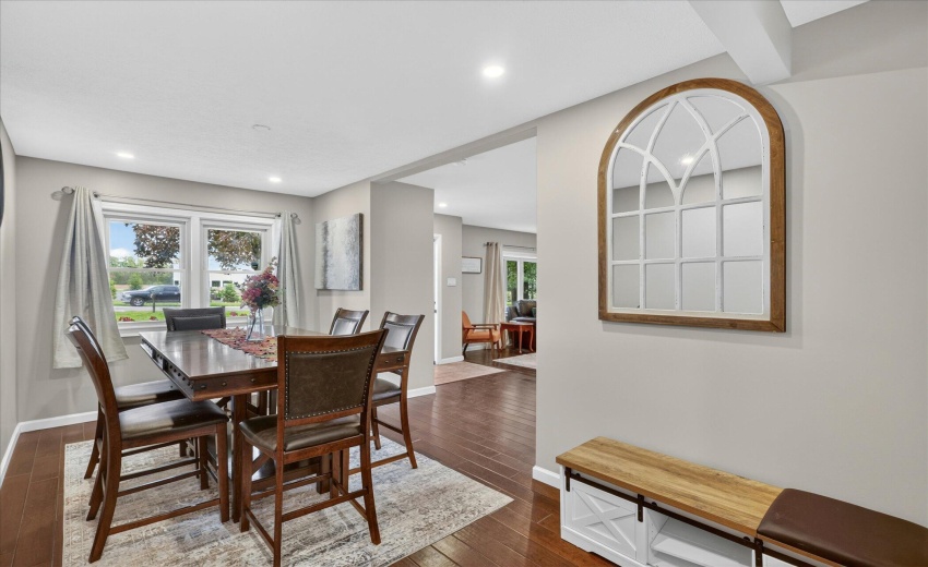 12-54851-Pine-Rd-South-Bend-Windowstill