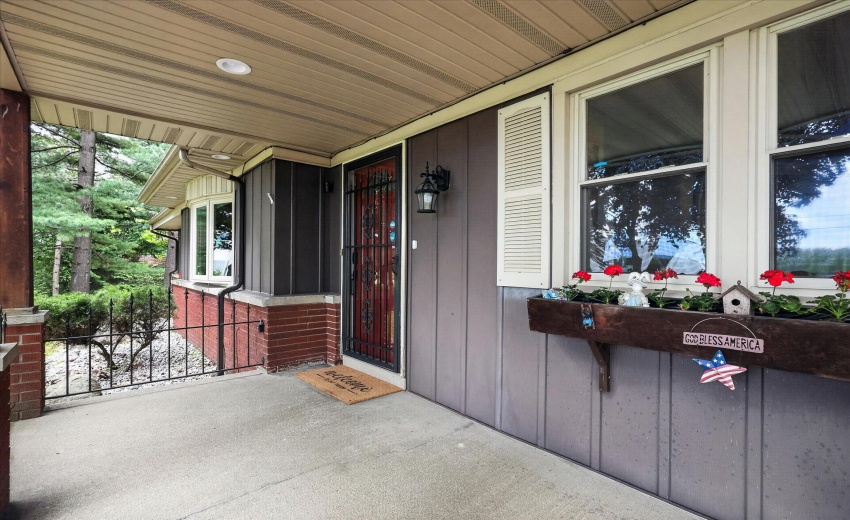 05-54851-Pine-Rd-South-Bend-Windowstill