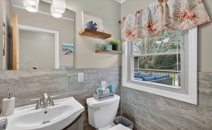 18-54851-Pine-Rd-South-Bend-Windowstill