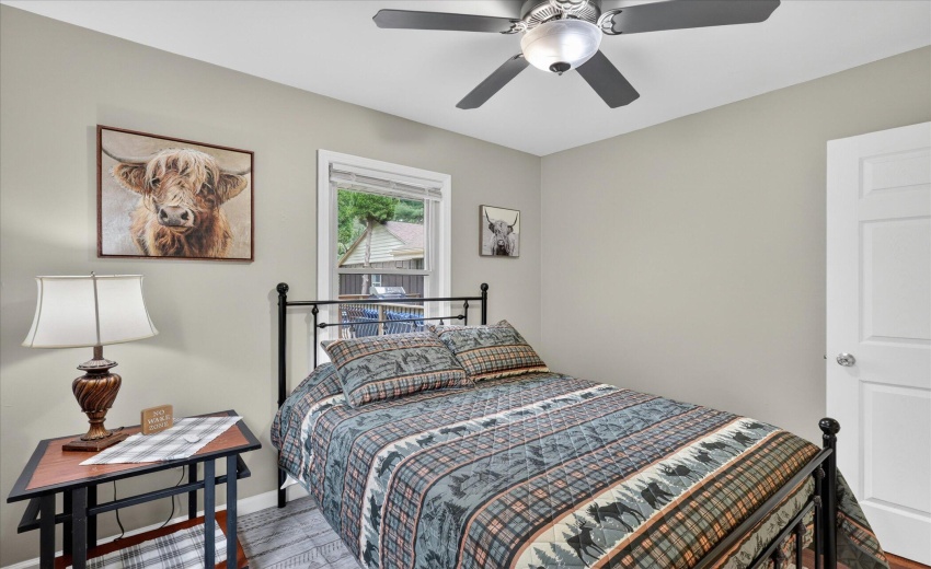 33-54851-Pine-Rd-South-Bend-Windowstill