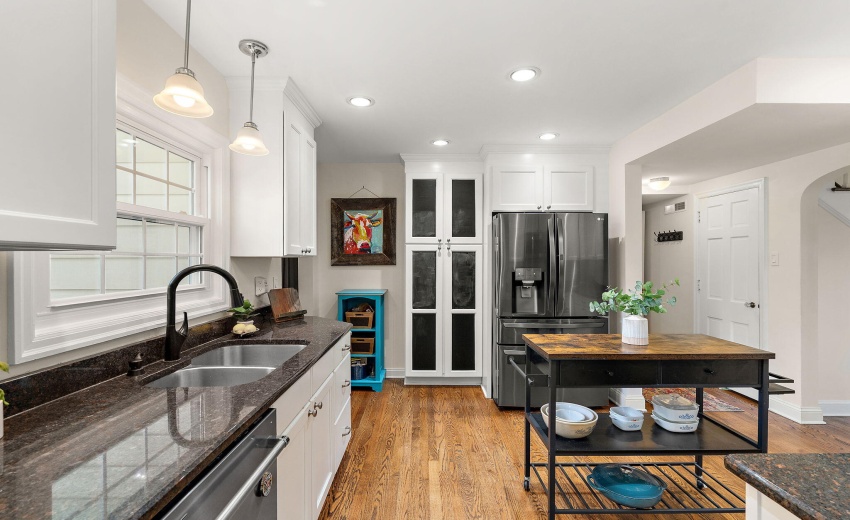 Update kitchen w/ granite