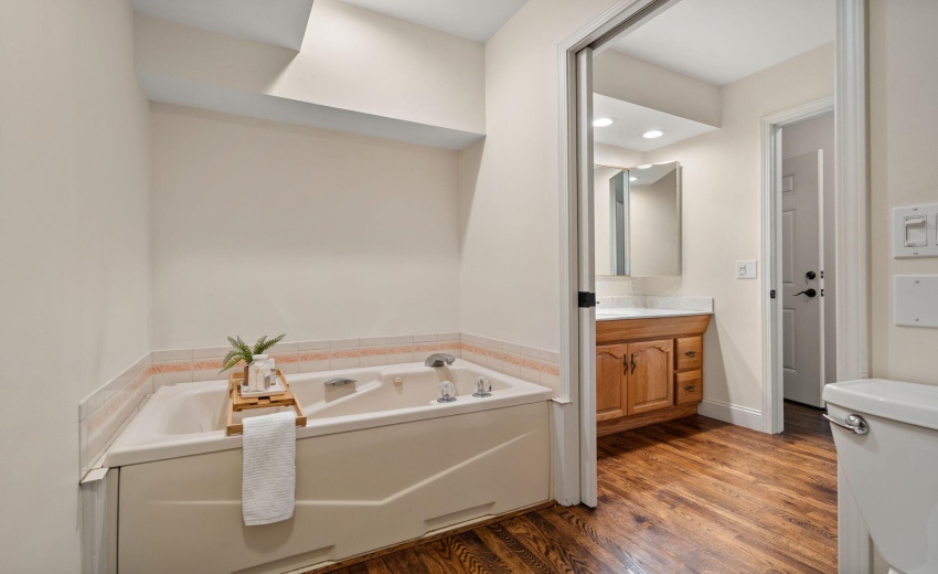 Studio soaking tub