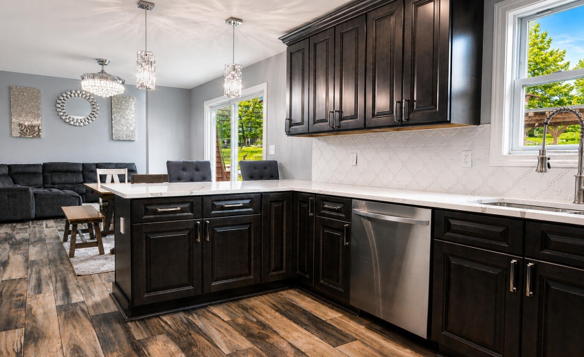 5849 Wildrose Ln, Schererville, IN 22